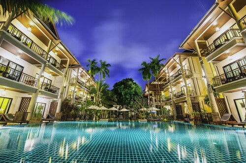 นวธารา ภูเก็ต รีสอร์ท