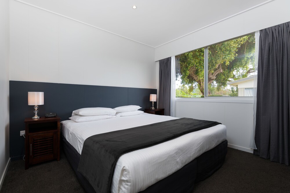 Apartment, 2 Bedrooms - Guestroom