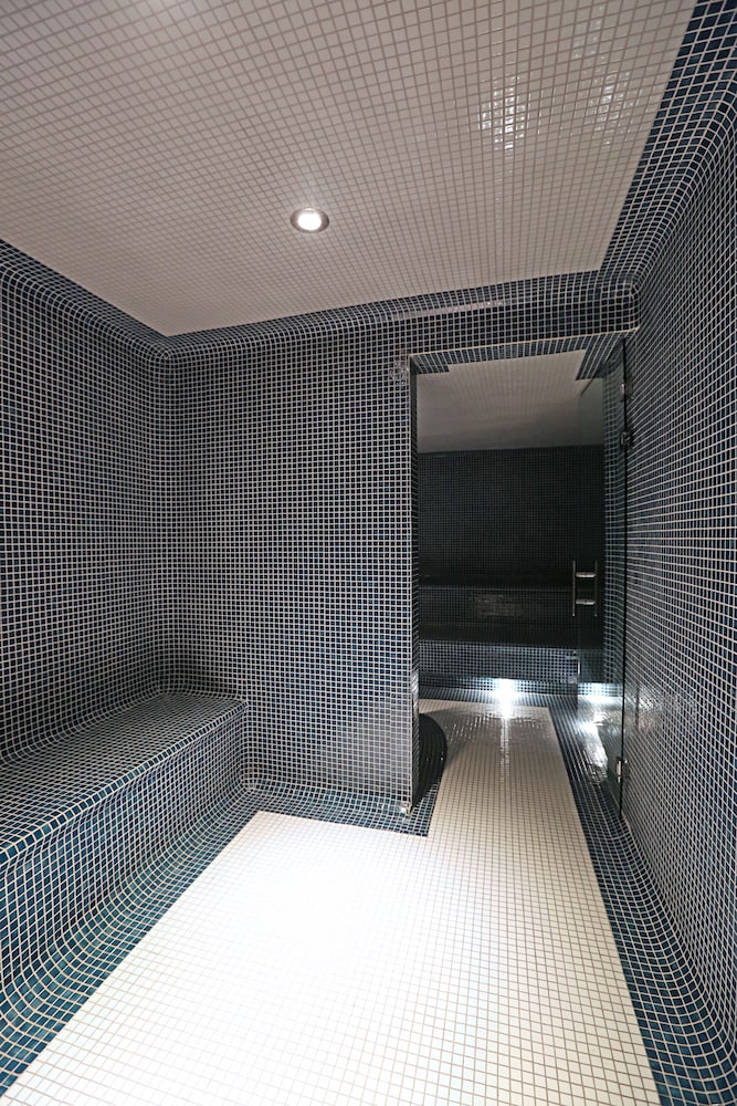 Steam Room