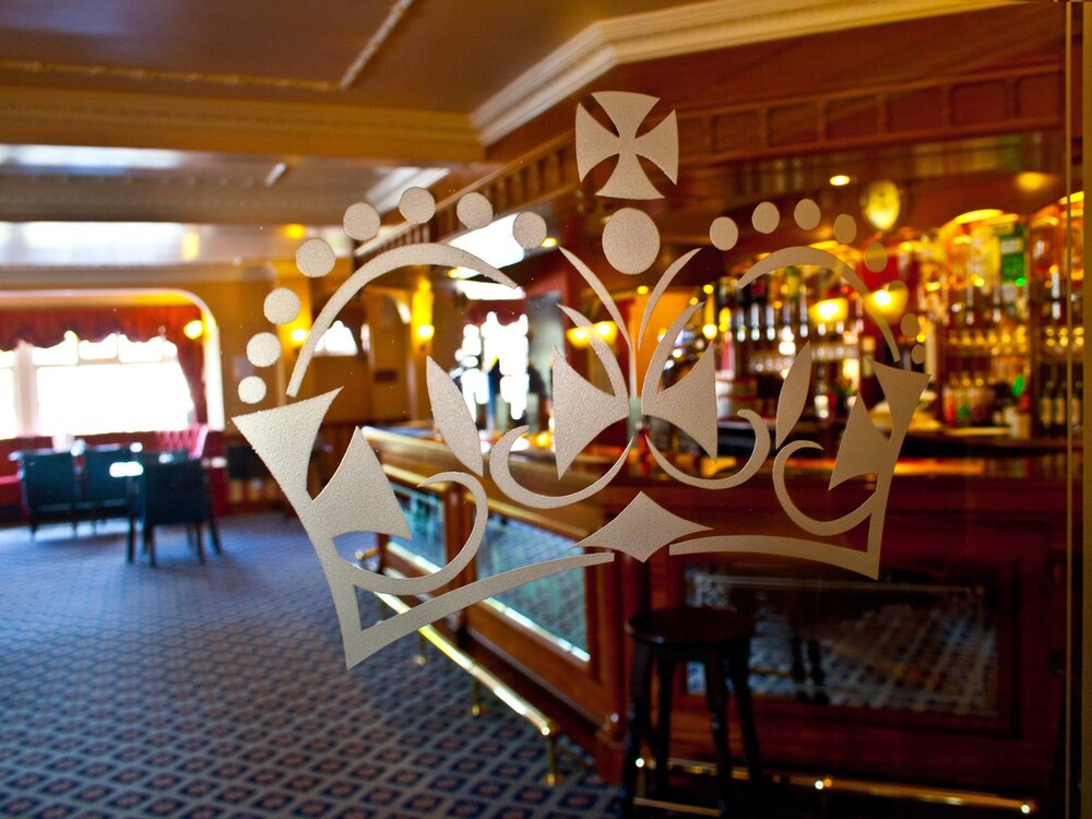 Hotel Lounge