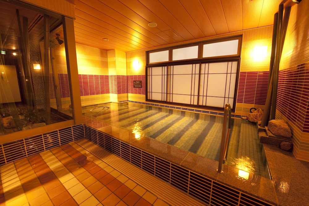 屋内スパ浴槽