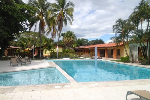 Las Espuelas Hotel
