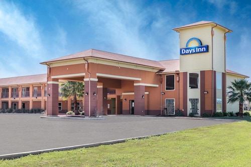 Days Inn by Wyndham Dilley