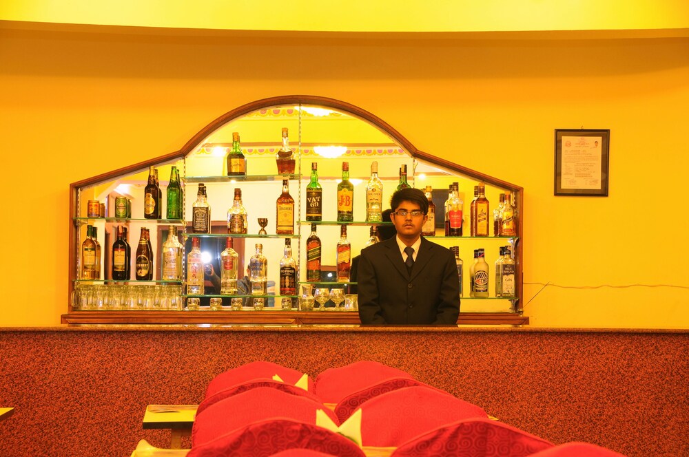 Hotel Bar