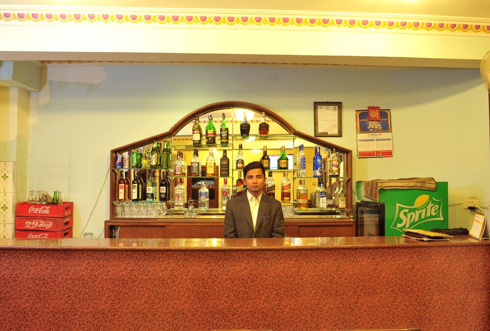 Hotel Bar