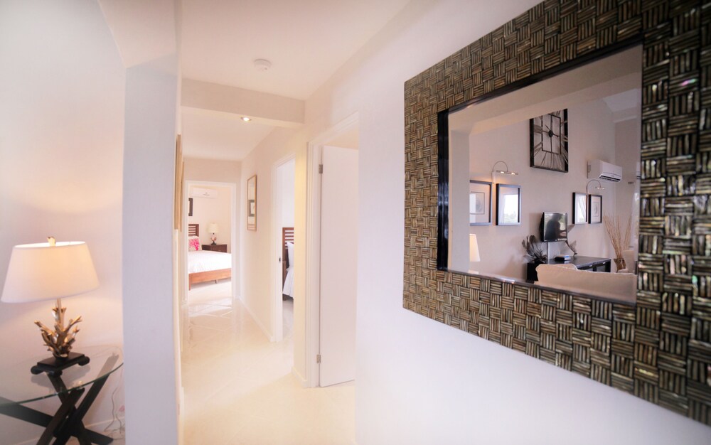 Family Suite, 4 Bedrooms - Guestroom