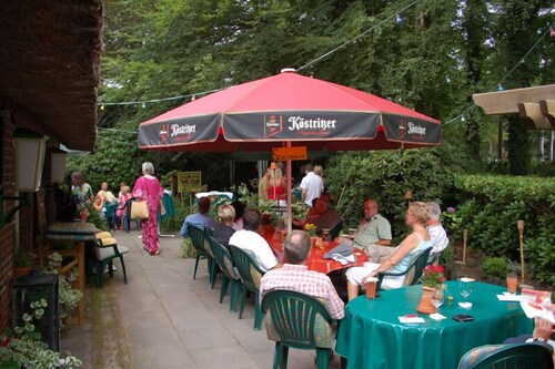 Food-Court