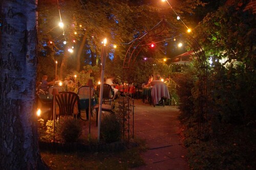 Food-Court