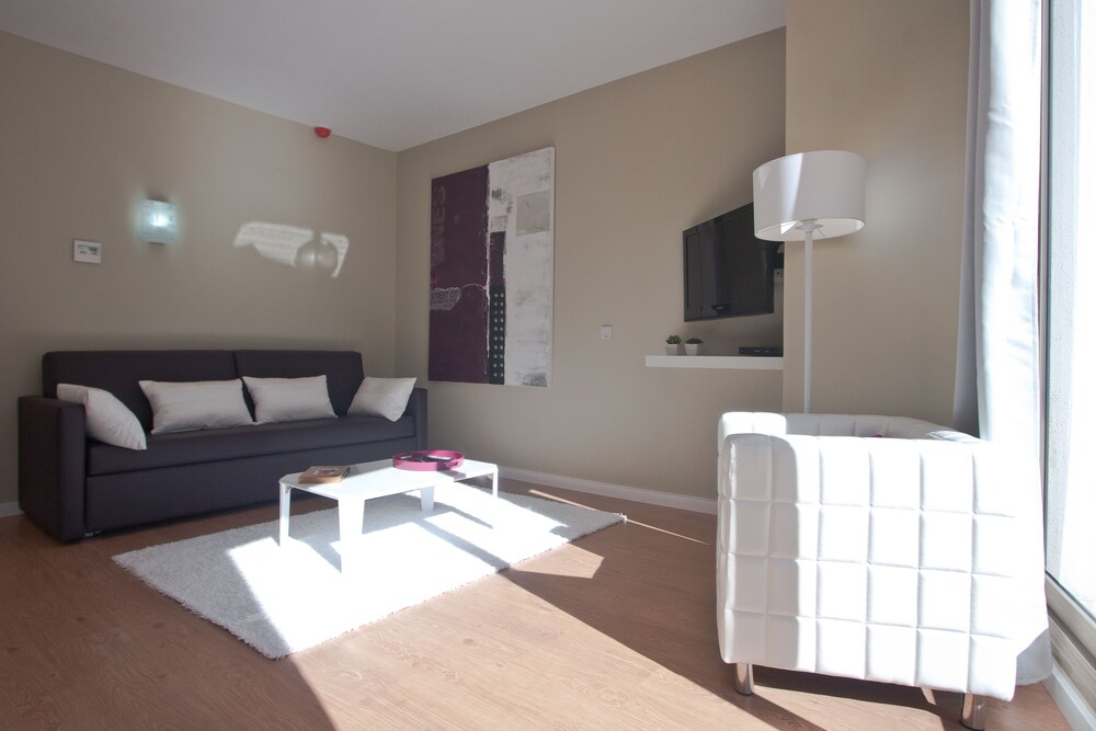 Apartment, 2 Bedrooms - Guestroom