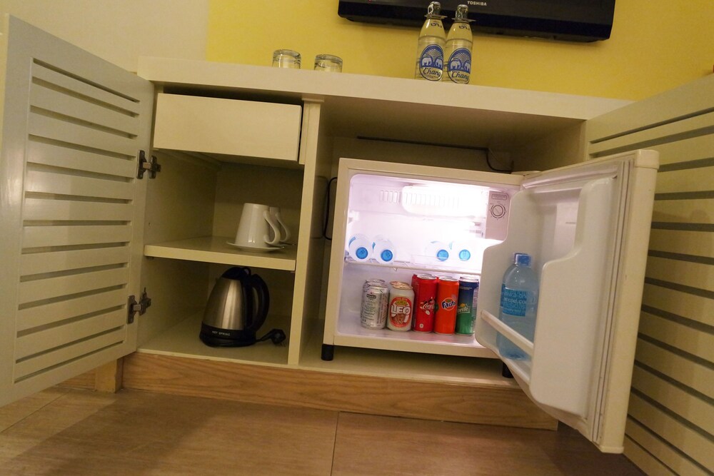 Mini-Refrigerator