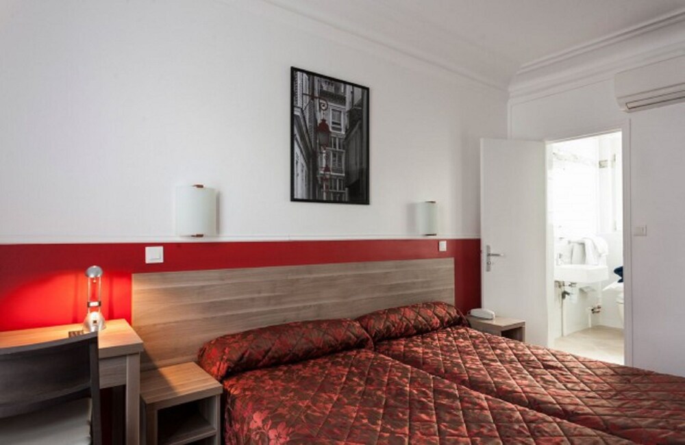 Guestroom