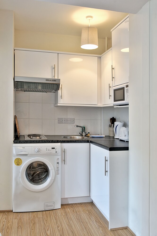 Studio - Guestroom