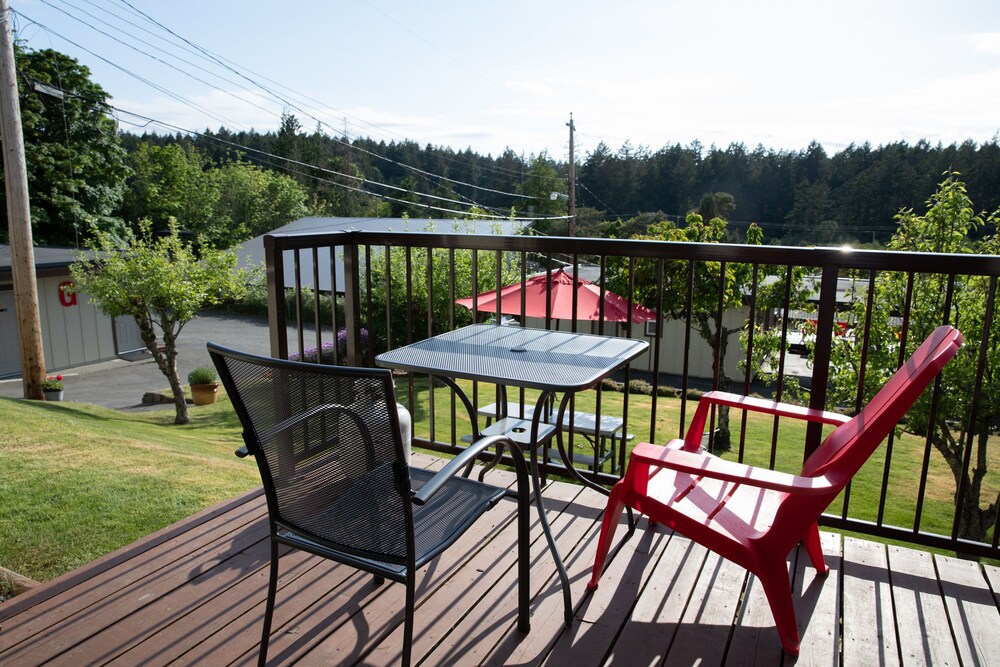 Outdoor Banquet Area