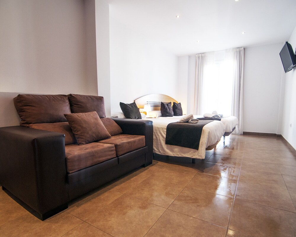 Studio - Guestroom
