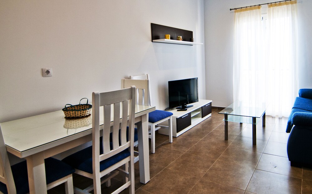 Apartment, 3 Bedrooms - Guestroom