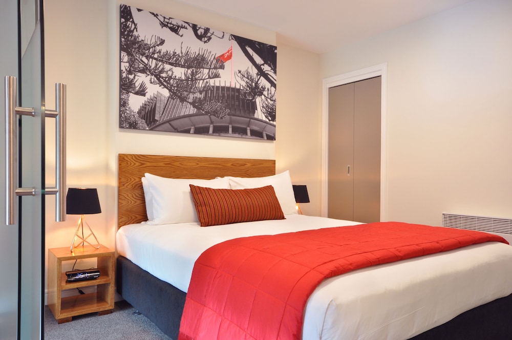 Suite, 1 Bedroom (North) - Featured Image
