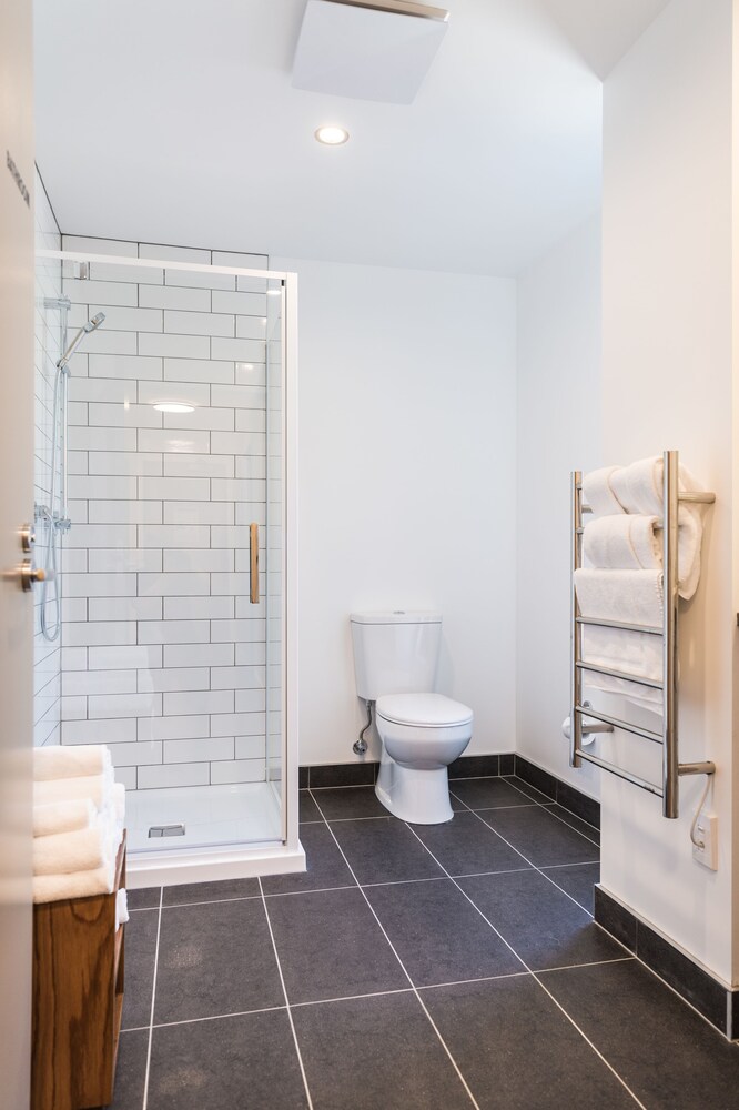 Penthouse, 3 Bedrooms (North) - Bathroom