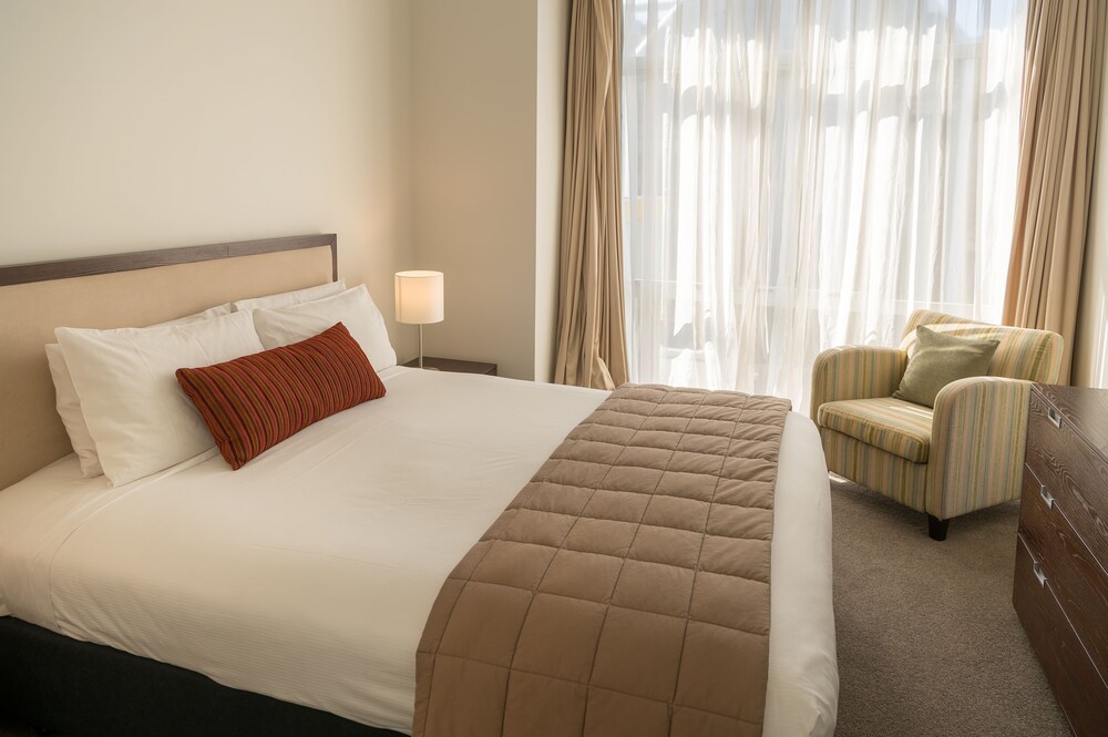 Executive Townhouse, 4 Bedrooms - Guestroom