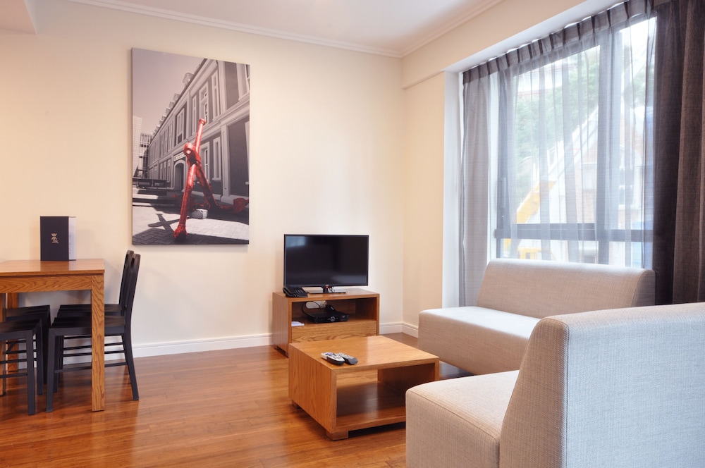 Premium Apartment, 1 Bedroom - Living Area