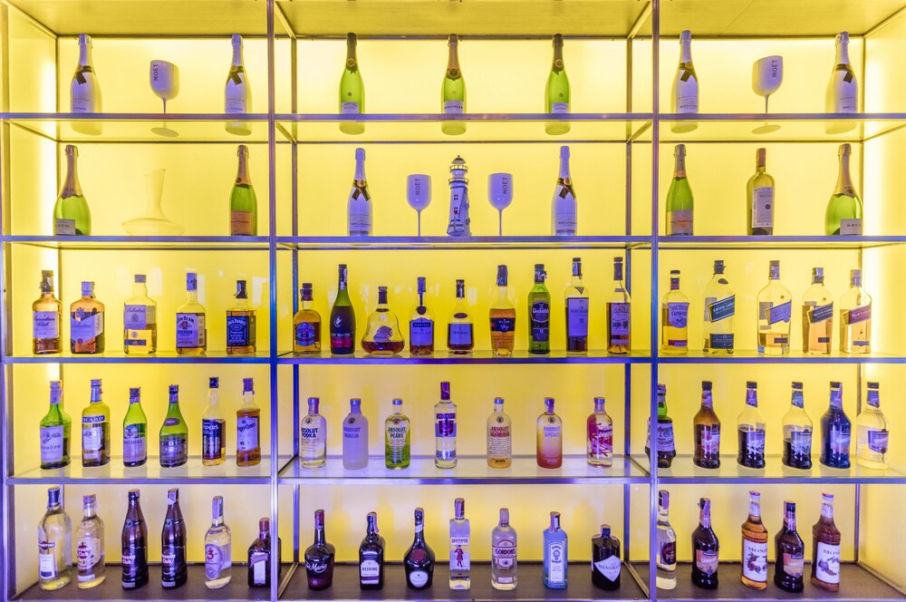 Hotel Bar