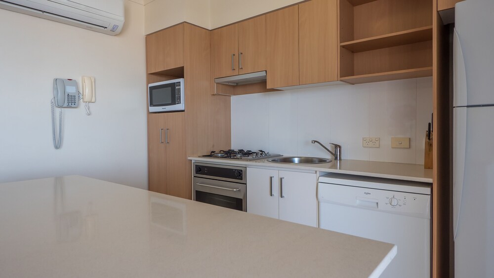 1 Bedroom Apartment - In-Room Kitchen