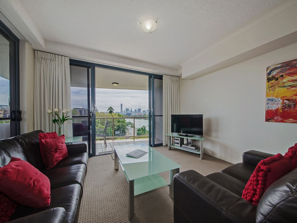 2 Bedroom Apartment - Guestroom
