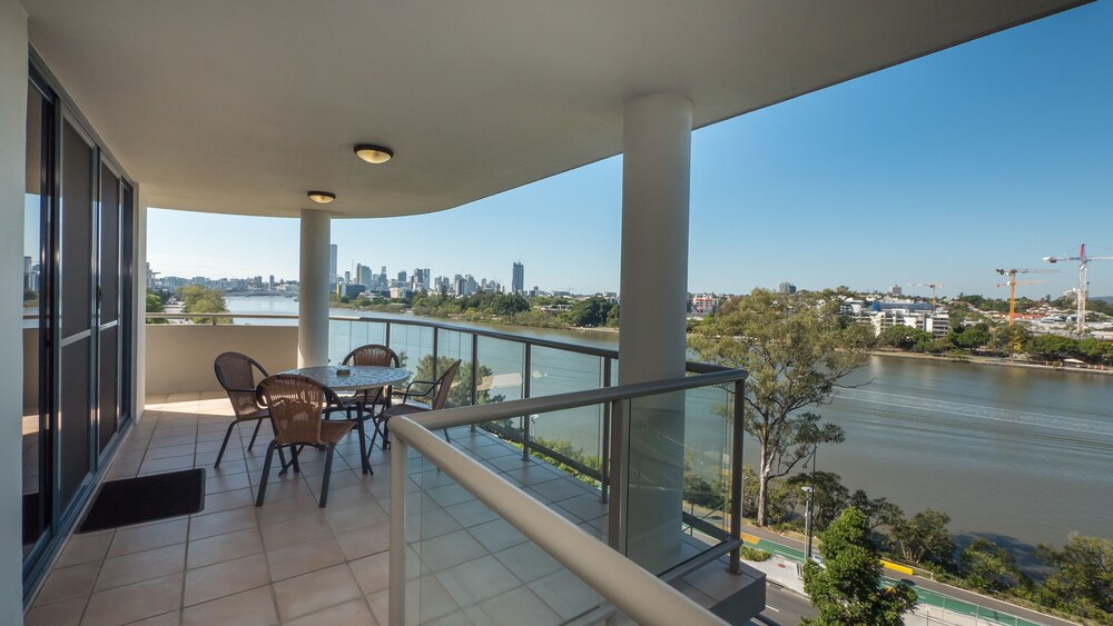 2 Bedroom Executive Apartment - Balcony