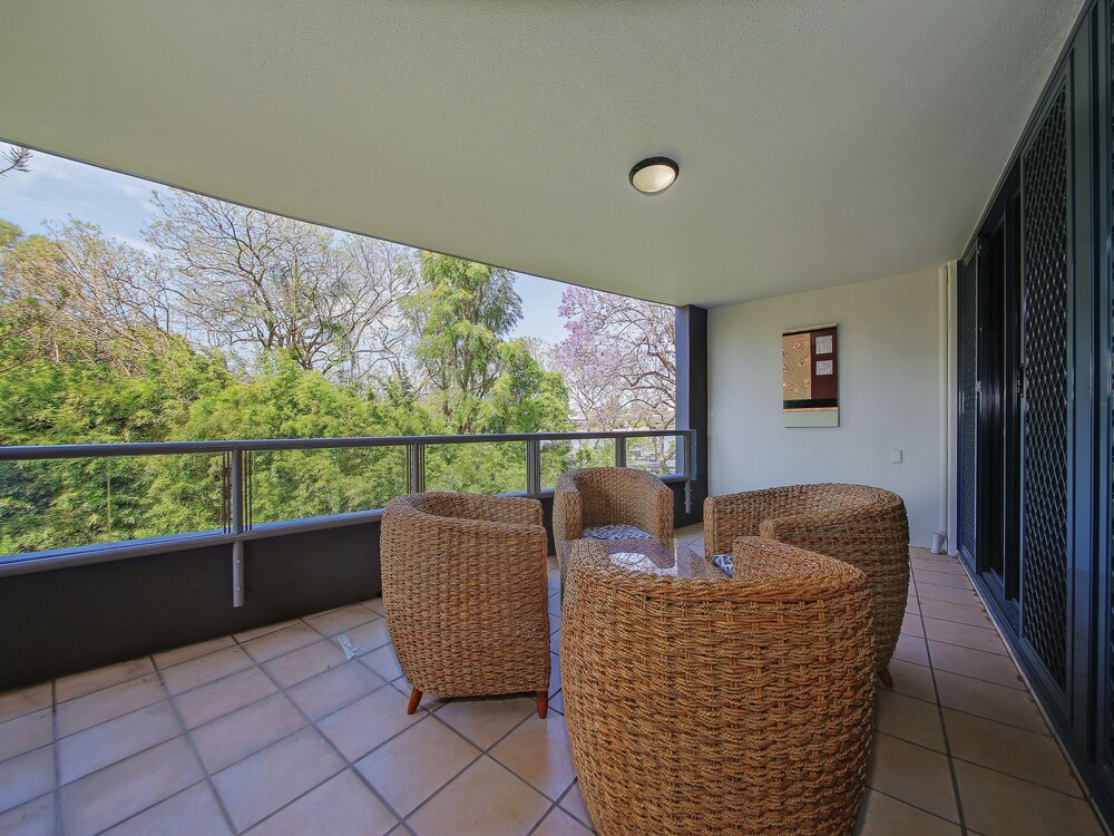2 Bedroom Apartment - Guestroom