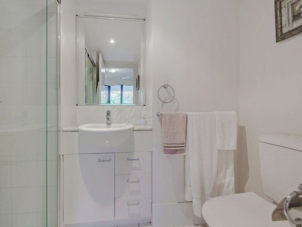 2 Bedroom Apartment - Guestroom