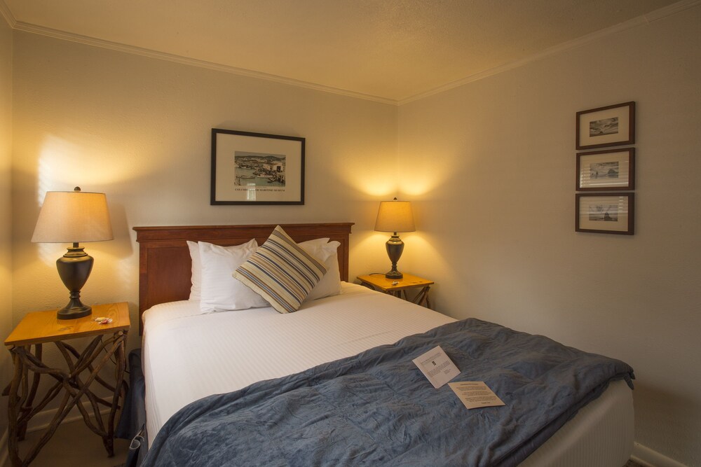 객실 (주니어 스위트, 퀸사이즈침대 1개 및 소파식 침대, 간이주방 (sleeps 4))