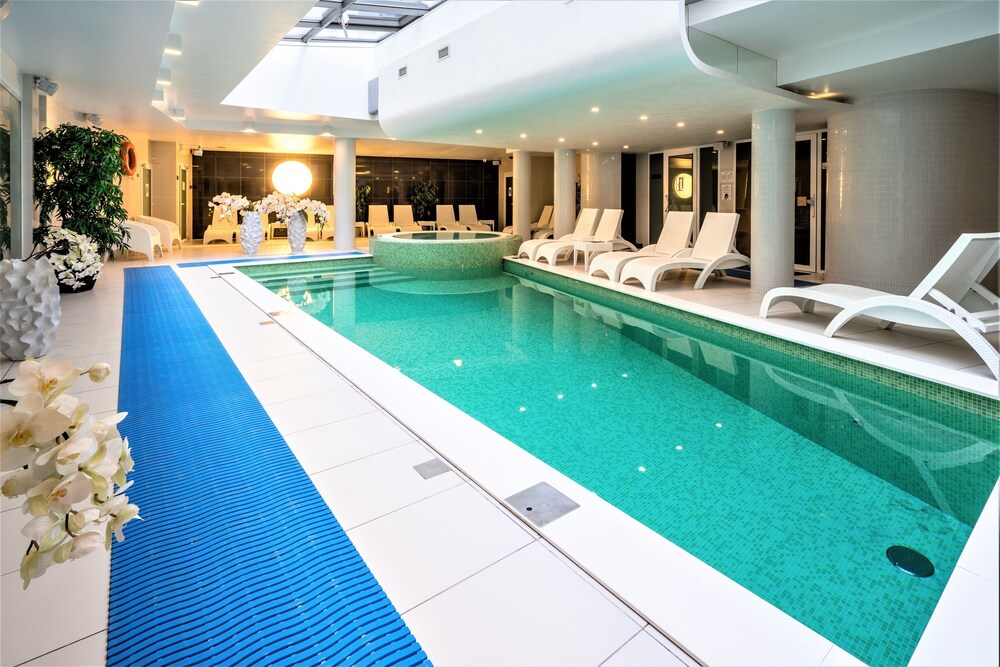 Indoor/Outdoor Pool