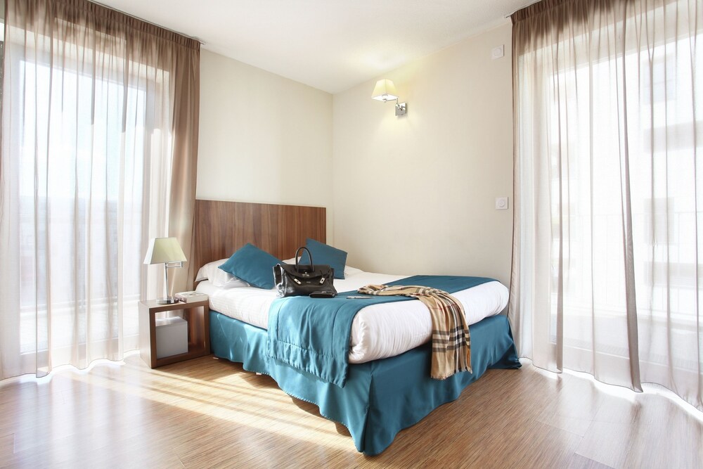 Studio - Guestroom