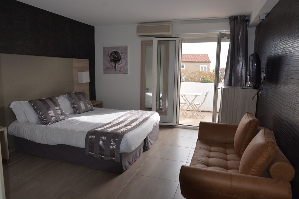 Guestroom