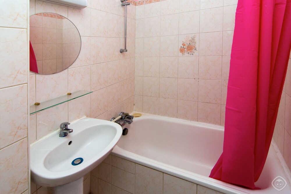 Standard Studio, City View - Deep Soaking Bathtub