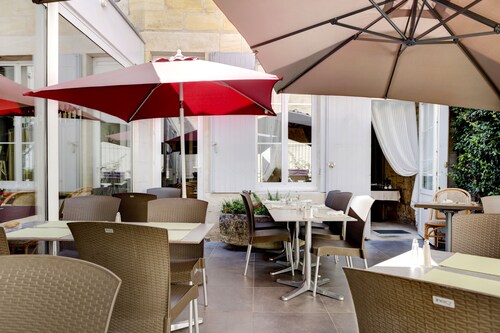 Hôtel de la tour à LIBOURNE