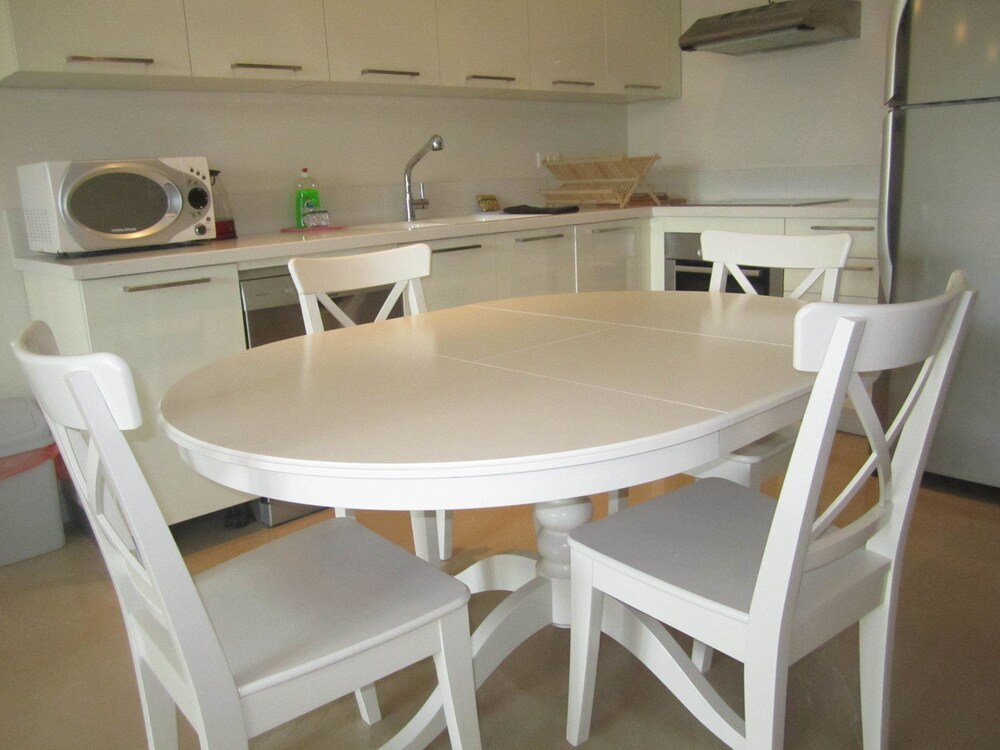 Deluxe Apartment, 2 Bedrooms - Guestroom