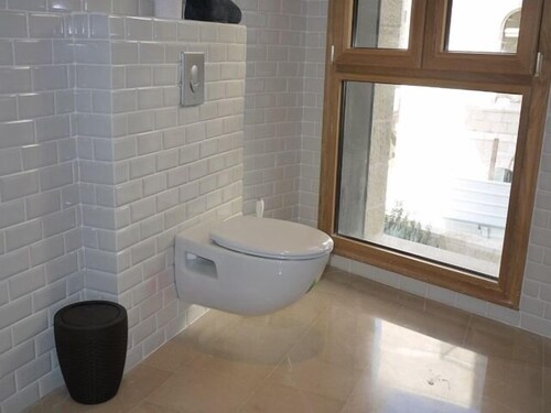 Exclusive Apartment, 3 Bedrooms - Bathroom