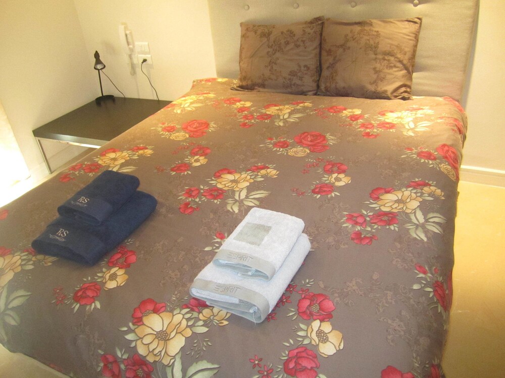 Deluxe Apartment, 2 Bedrooms - Guestroom