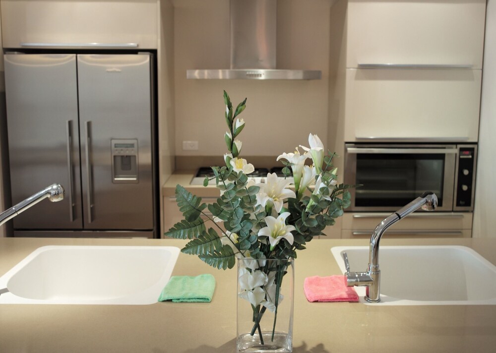 Executive Apartment, 2 Bedrooms - In-Room Kitchen