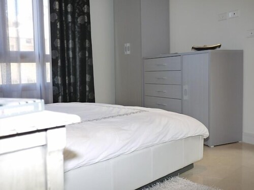 Exclusive Apartment, 3 Bedrooms - Living Room