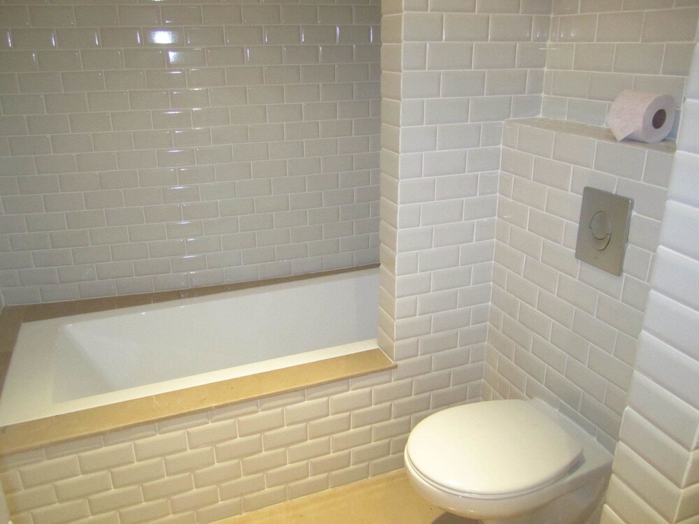 Deluxe Apartment, 2 Bedrooms - Guestroom