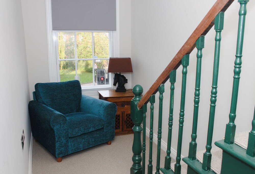 Deluxe Apartment, 2 Bedrooms - Guestroom