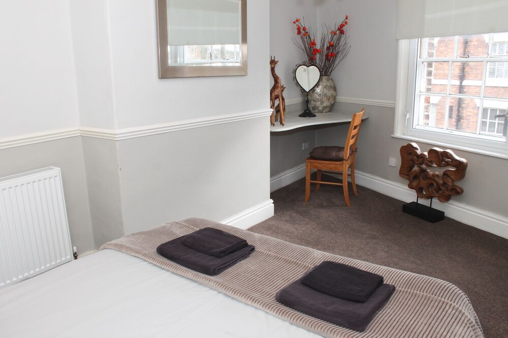 Superior Apartment, 2 Bedrooms - Guestroom