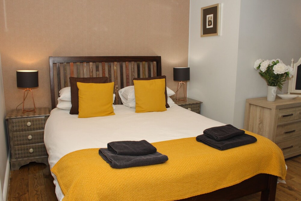 Superior Apartment, 1 Bedroom - Guestroom