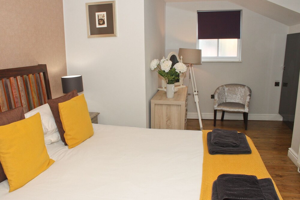 Superior Apartment, 1 Bedroom - Guestroom