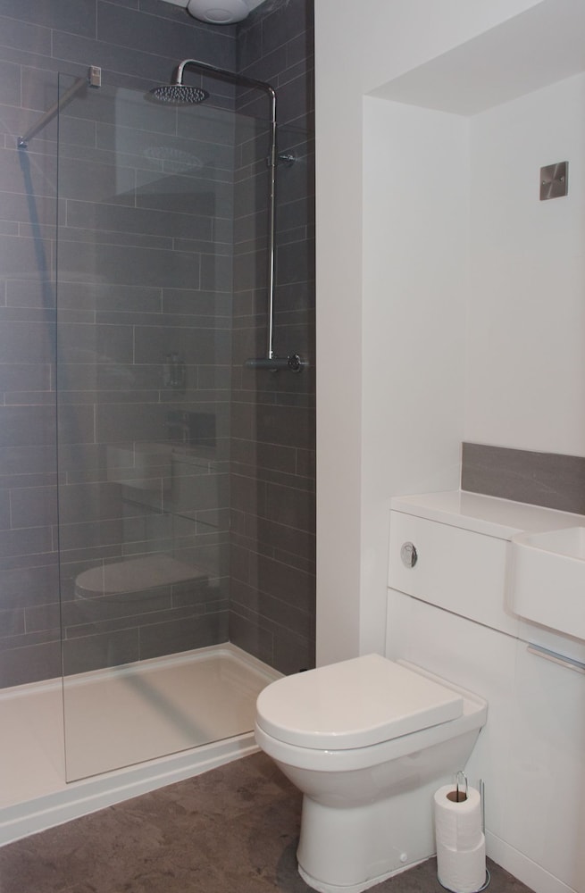 Deluxe Apartment, 2 Bedrooms - Bathroom