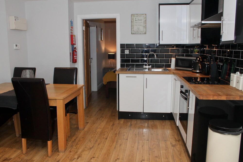 Superior Apartment, 1 Bedroom - Guestroom