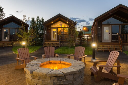 Explorer Cabins At Yellowstone