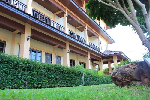 Kanlaya Park Apartment Hotel