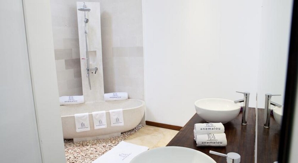 Two Bedrooms Villa Family with Private Pool - Bathroom